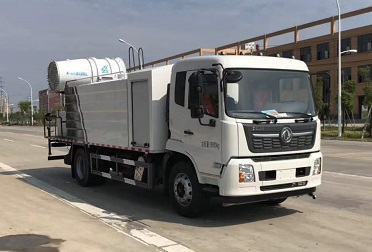 程力威牌CLW5182TDYYT6多功能抑塵車(chē)