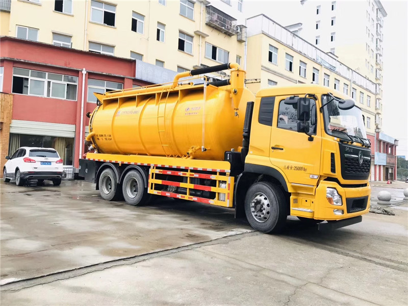 東風(fēng)柳汽前四后八清洗吸污車國六排放空間充分利用，性價比高