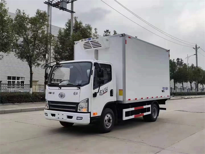 解放德威藍(lán)牌冷藏車(chē)
